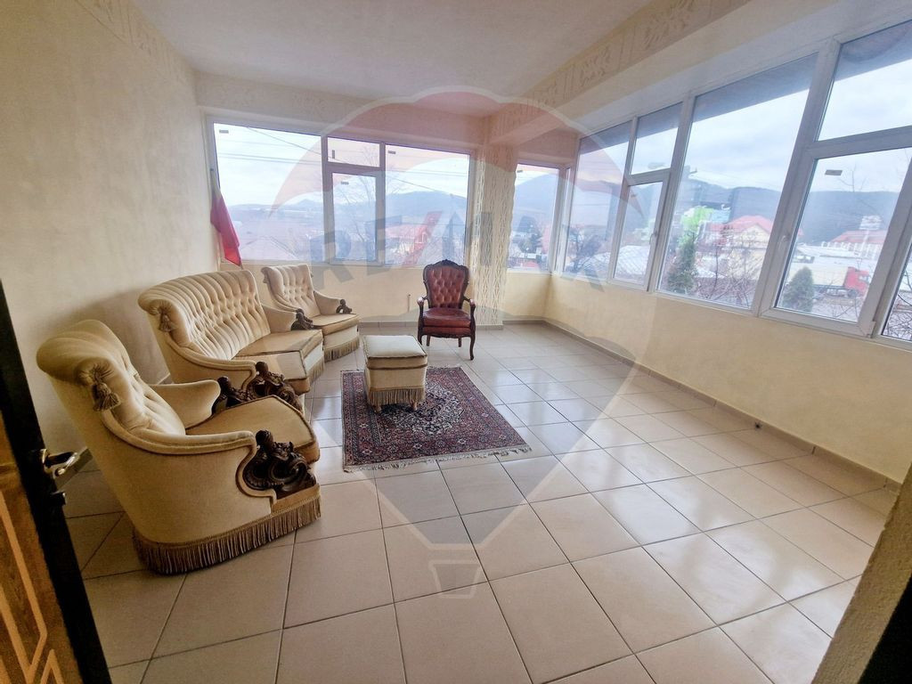 Vilă spațioasă de închiriat – 1 Mai, Piatra Neamț