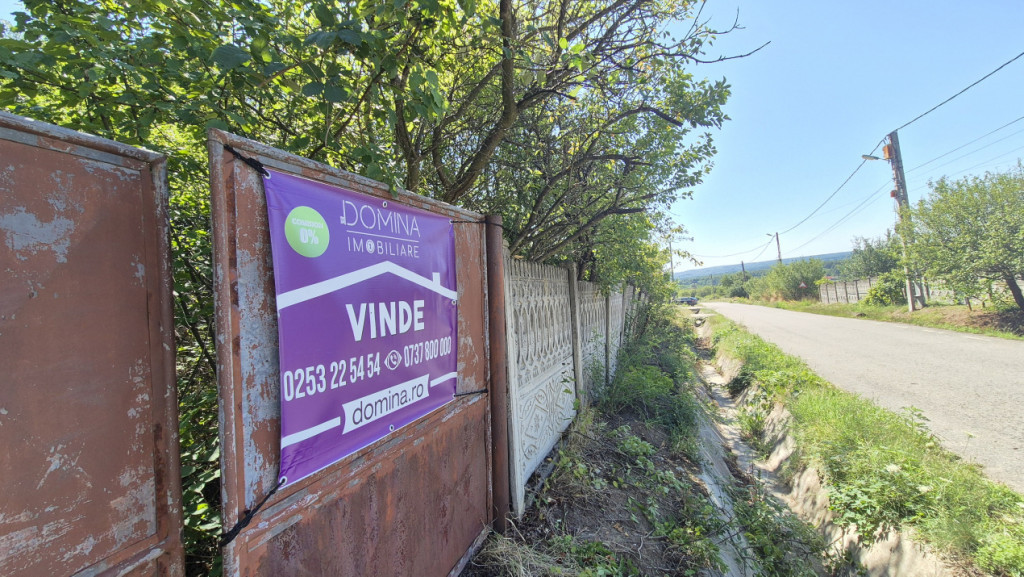 Teren cu potențial de investiție, în comuna Scoarța