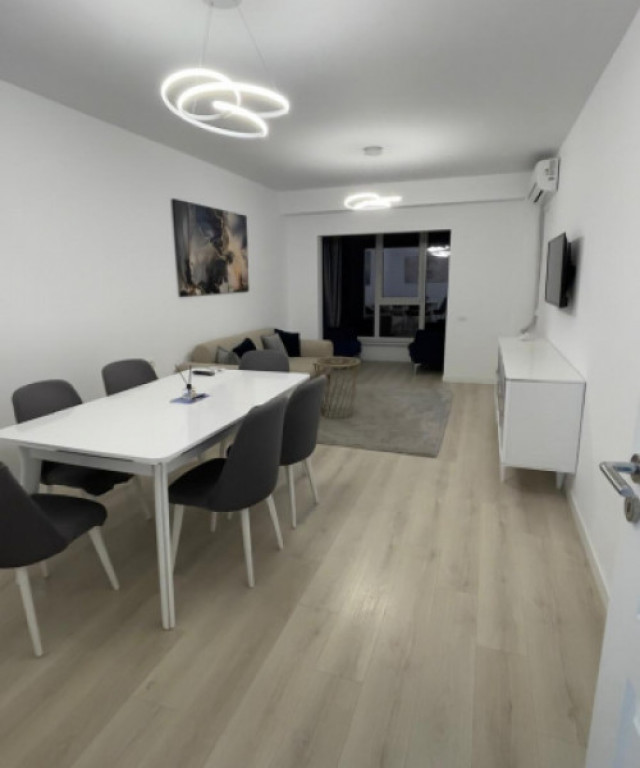 Apartament 4 camere zona Faleza Nord