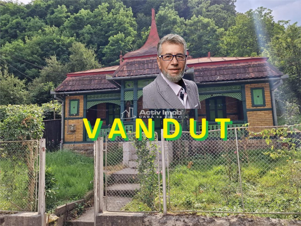 Bocsa, Casa Cocheta de Vacanta cu Teren.