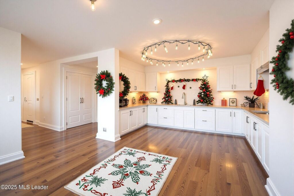 Apusul de la ultimul etaj din Cortina North | 3 camere |