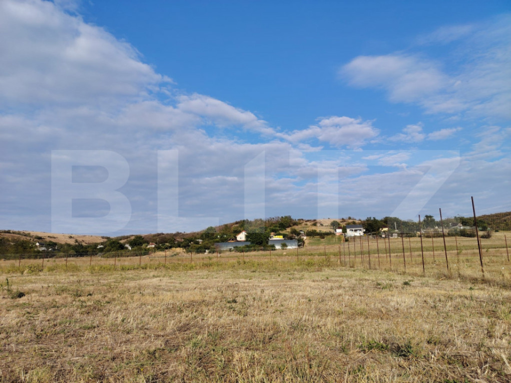 Teren intravilan Simnicu de Sus, parcele de 550 mp si 520 mp