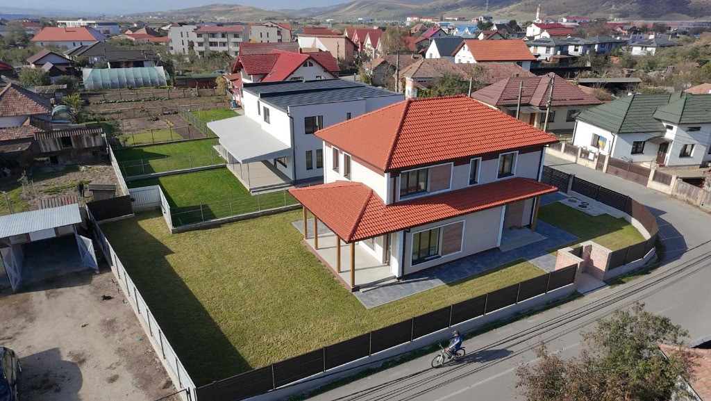 Casa individuala 5 cam P+E, sup.utila 152 mp, teren 601 mp Apahida