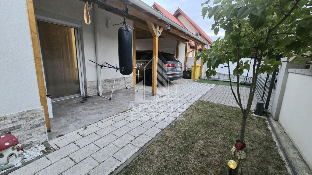 Duplex cu 4 camere si 3 bai, zona Kaufland, in Dumbravita