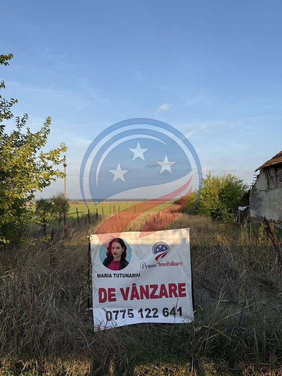 Teren de vanzare/2741 mp/Tuglui