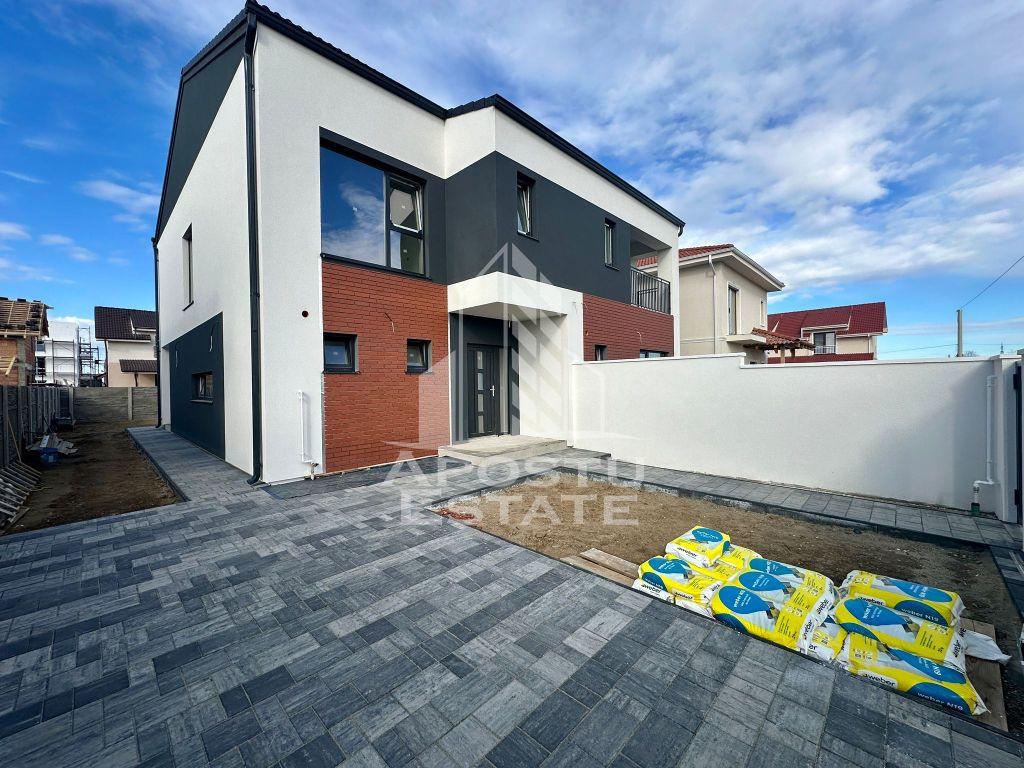 Duplex premium cu 4 camere situat in Mosnita Noua, TVA in...