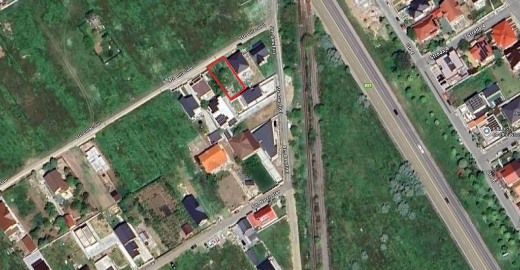 Teren construibil intre vile in Ovidiu