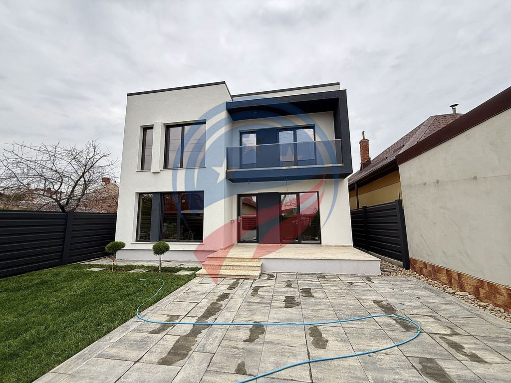 Vila superba de lux in Craiova/ o unitate ramasa