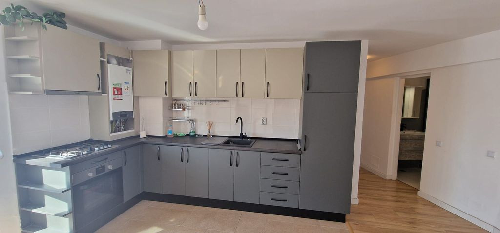 Apartament 2 camere Metrou Mihai Bravu.