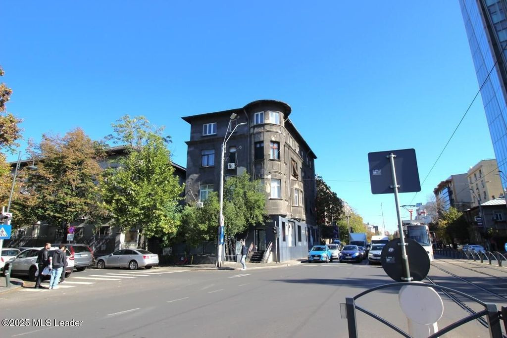 Ultracental - Str. Roma, Garsoniera 25 mp utili, gata de ...