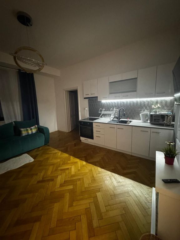 Apartament 3 camere de inchiriat - Unirii