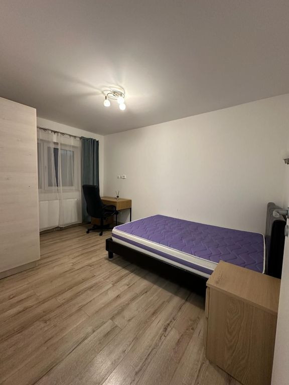 3 camere decomandat metrou Aparatorii Patriei sector 4