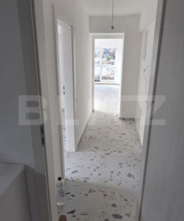 Garsoniera extraordinara, luminiasa, poziție excelenta, zon