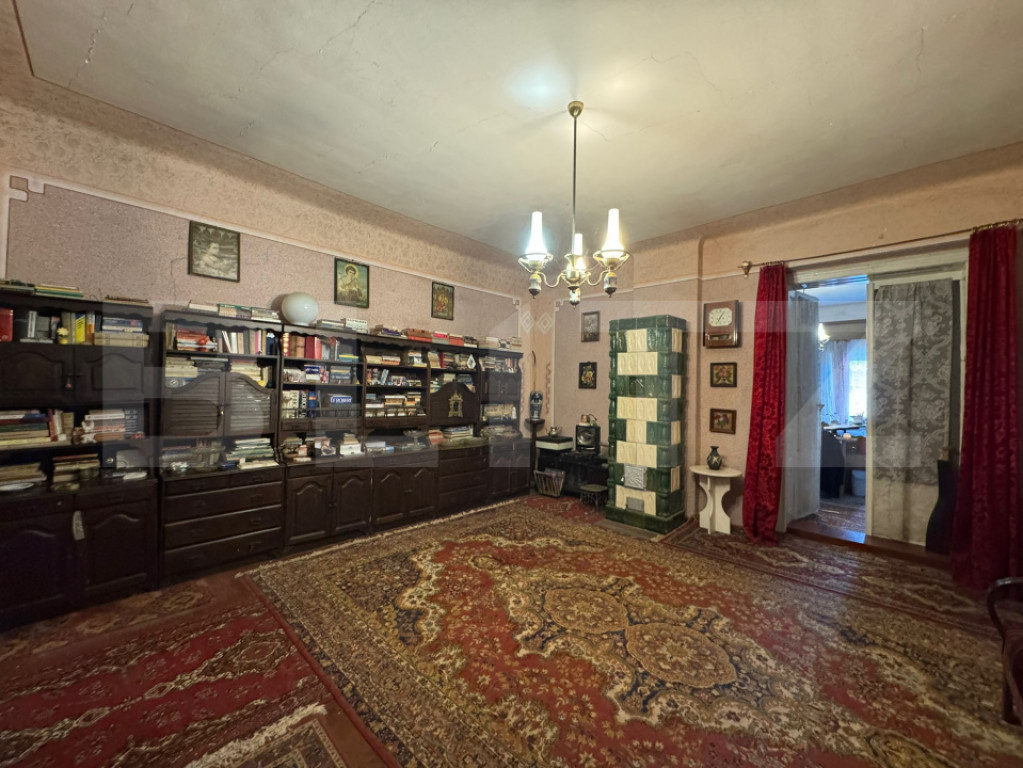 Casa cu 4 camere, 170mp si teren de 1488mp in MÂNERĂU