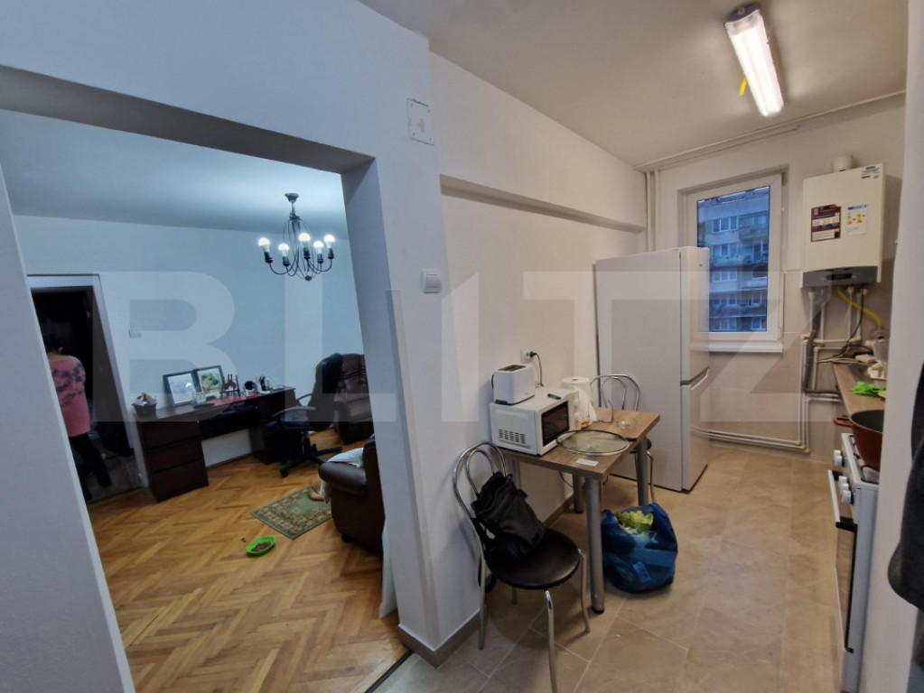 Apartament 2 camere, 43mp, etaj intermediar, zona Mercur