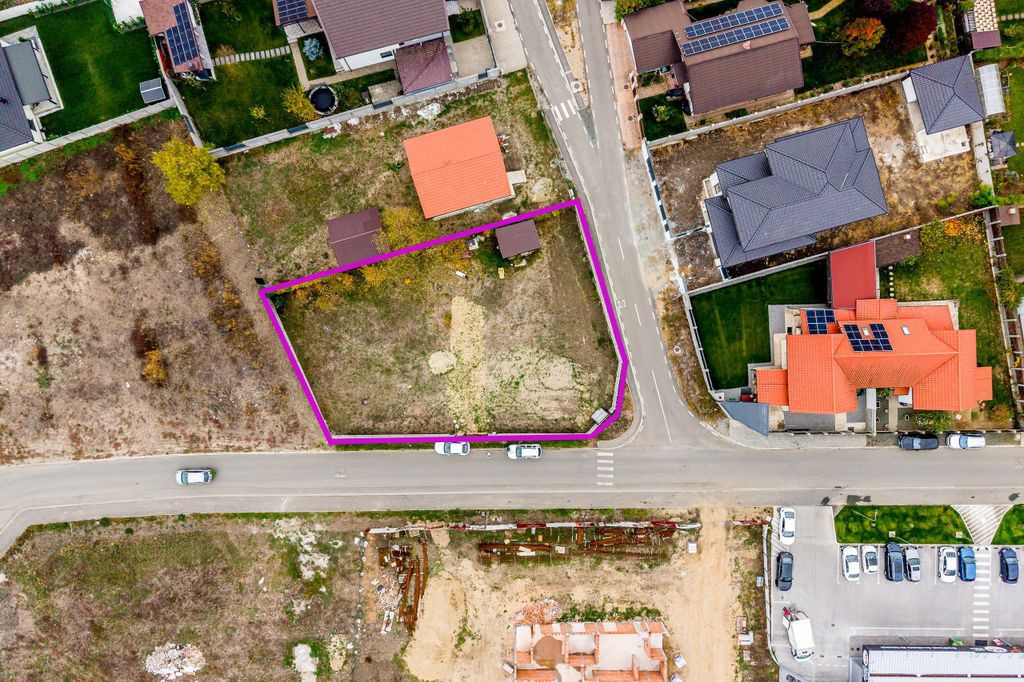 Oportunitate rară în Via Carmina – Strada Flavia | 95...