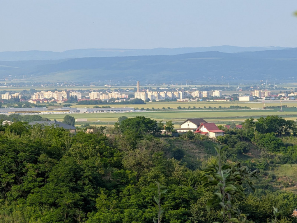 Sărata Băi- Oportunitate investiție- 4038 mp- priveliște