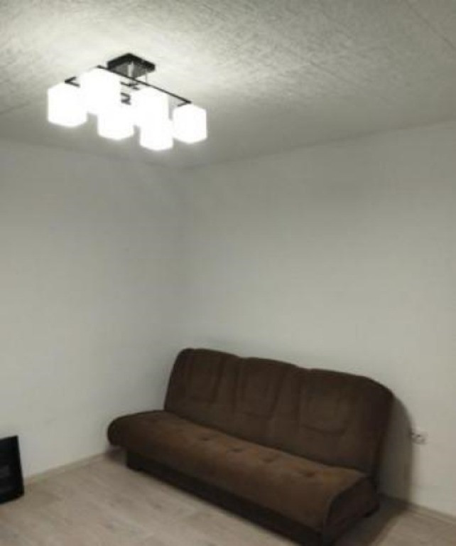 Garsoniera Metrou Titan, 30 mp, et. 9/10