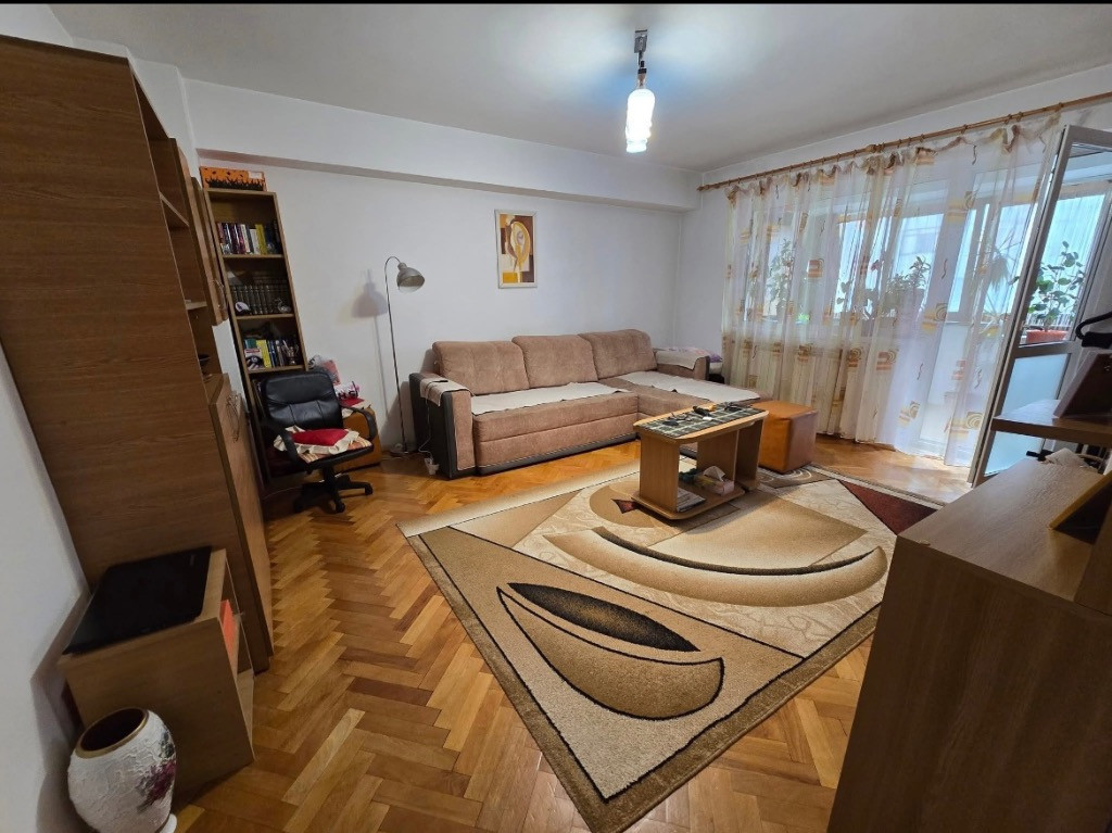 Apartament spațios, 64 mp, 2 camere, Poitiers