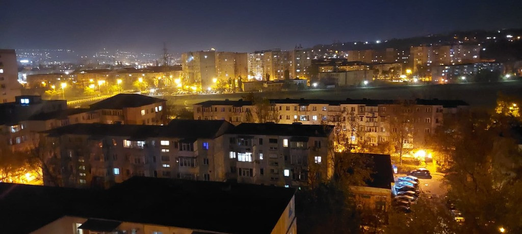 Apartament 2 camere semidecomandat Alexandru cel Bun