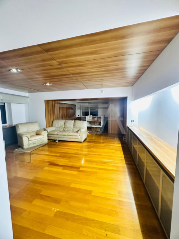 Apartament 3 camere Vitan – Strada Alexandru Moruzzi Voiev