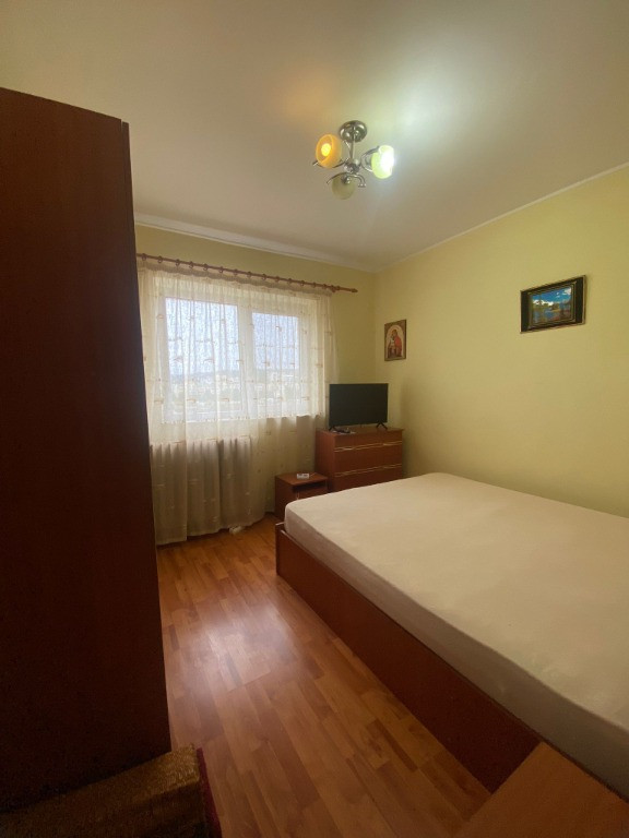 Apartament 2 cam decomandat, centrală termică, mobilat și utilat