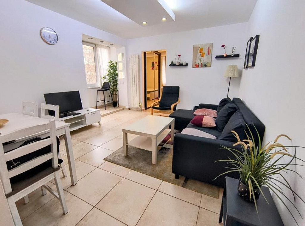 Pta Romana- Magheru KFC