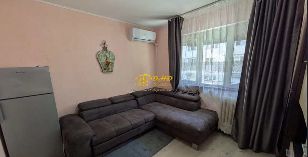 De Vanzare Camera de camin