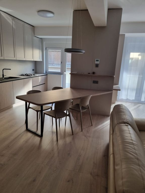 Apartament 3 camere Sos. Nordului (Herastrau)