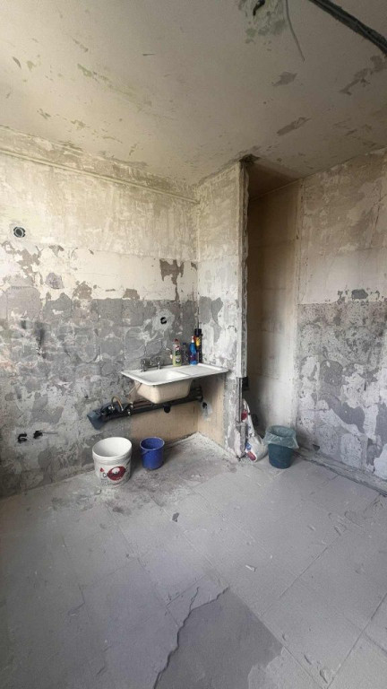 Garsoniera Astra, decomandata fara imbunatatiri,55000 Euro