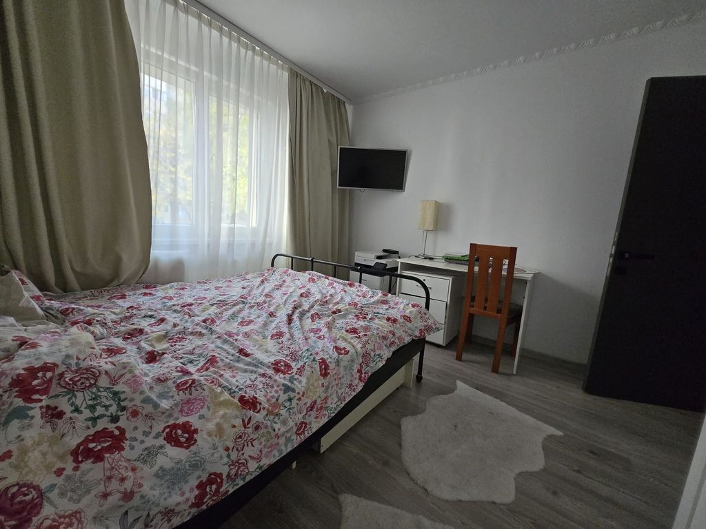 Apartament 3 camere metrou Aparatorii Patriei/ Piata Sudului