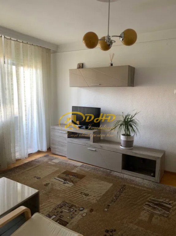 De vanzare Podu Ros Ap. 2 camere SD