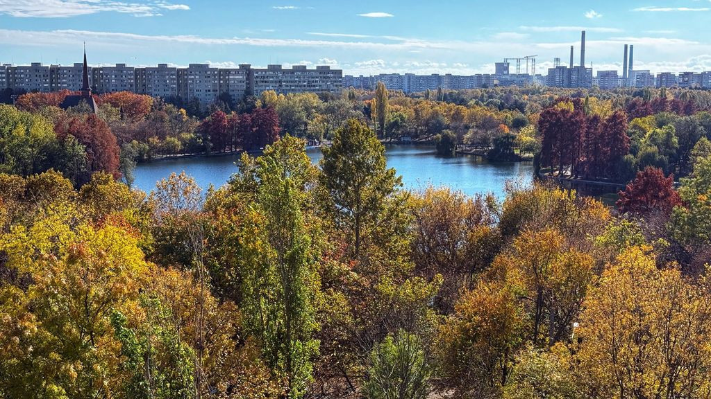 Centrala Proprie Renovat 2024 mobilat vedere parc Metrou ...