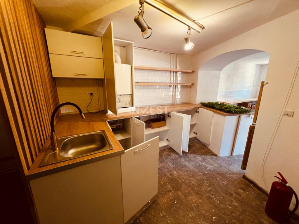 INCHIRIERE-SPATIU COMERCIAL-CENTRU