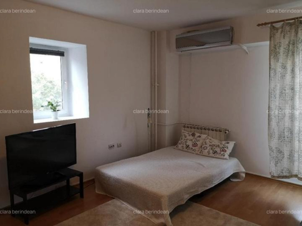 Berceni metrou biruintei deco la metrou