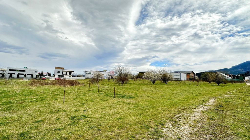 Teren intravilan construibil , zona Spitalul Judetean