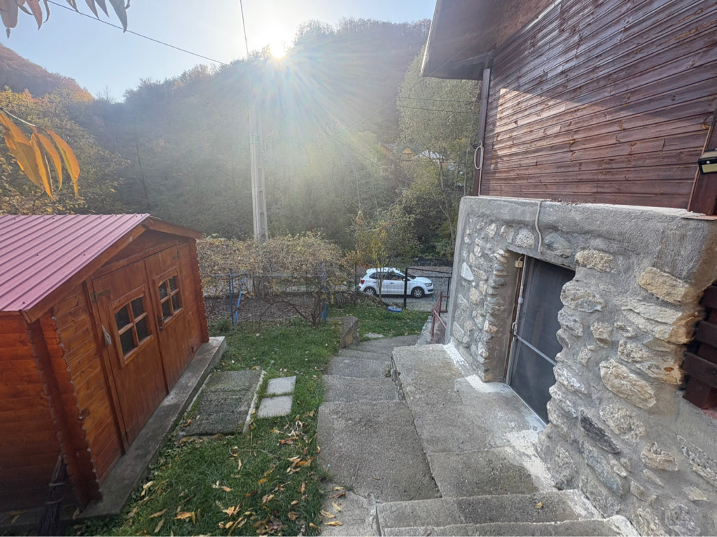 Casa Bujoreni / 5 camere