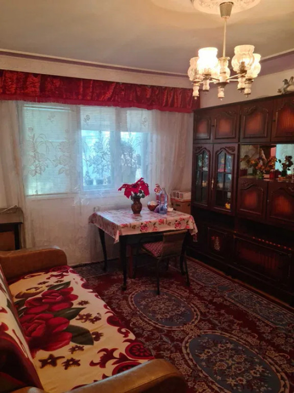 Apartament 2 camere, Tătărași , orientare sudică, etaj 2