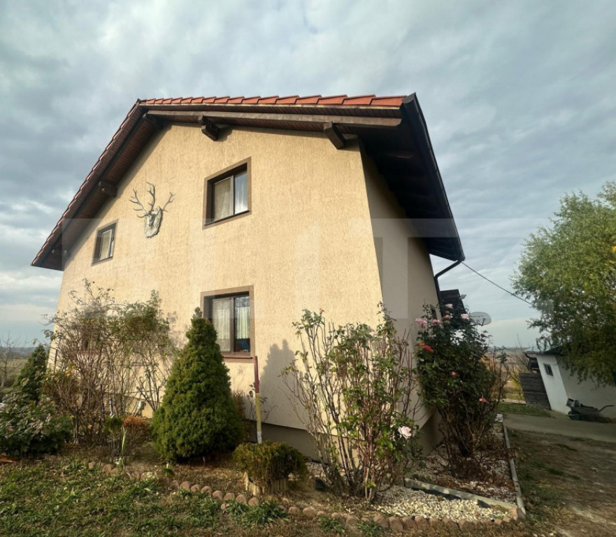 Casă cu 4 camere de vanzare | Zona Ardud |