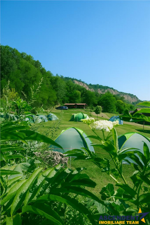 Transilvania Camping, domeniu de 14.400mp, Sanmarghita de Mu