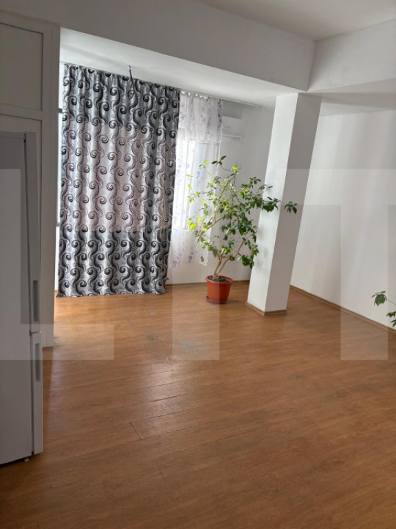 Studio 34 mp utili + balcon 4 mp, etaj 3/3, zona Sălaj –