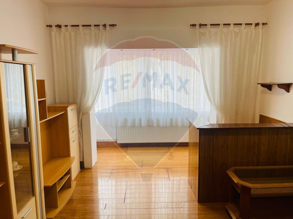 Apartament 2 camere de închiriat – Cartier Tractorul