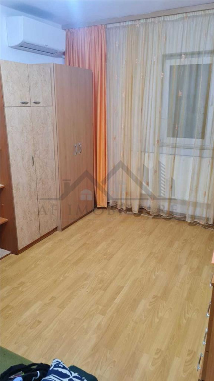 Garsoniera Frumoasa - Poitiers