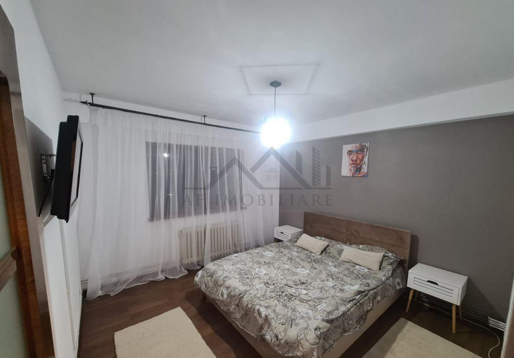 Apartament 3 camere, decomandat, 70 mp, mobilat, Nicolina 2