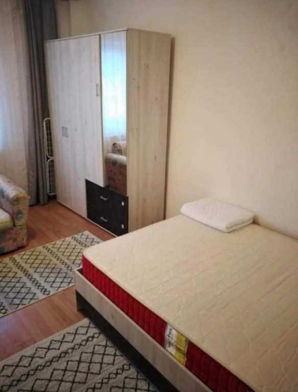 Apartament 1 camera D, in Gradinari,