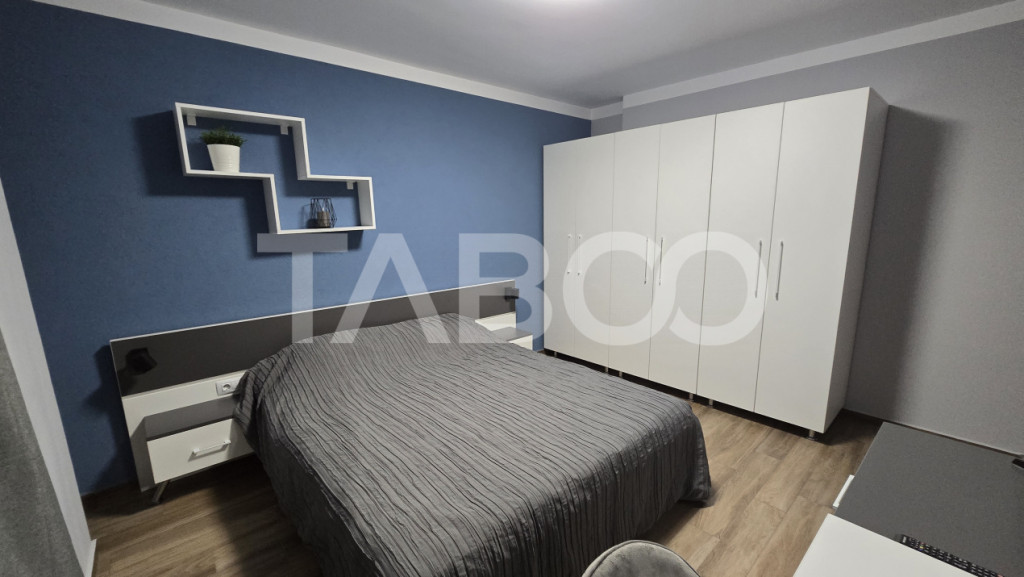 Apartament de inchiriat 2 camere cu balcon si loc de parcare