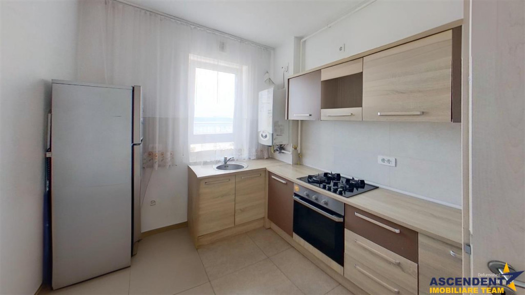 LIVE! Apartament doua camere, decomandat, Kasper, Tractorul