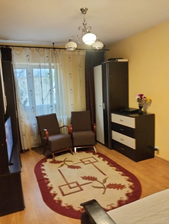 Apartament 1 camera decomandat Baza 3