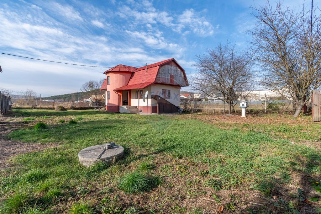 Casa de vanzare Jucu de Mijloc, Zona Panemar Teren intrav...