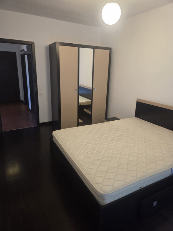 Studio 60 mp, etaj intermediar, Pet Friendly, situat in cart